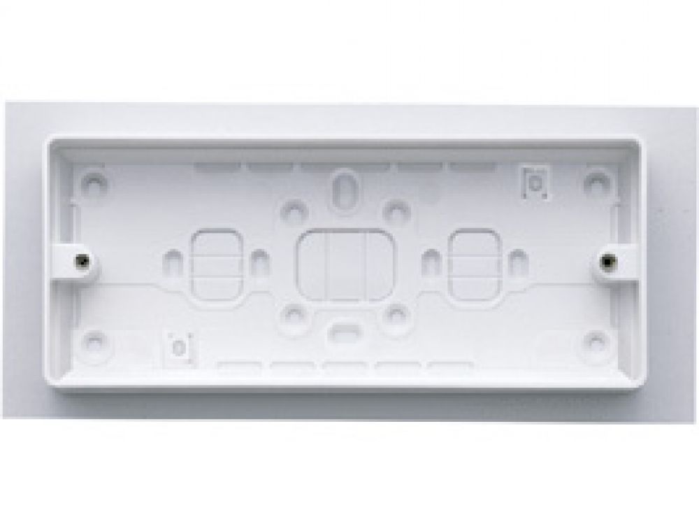 MK Logic Plus K2185WHI White PVC 3 Gang Surface Mounting Box c/w Round Corners 32mm 